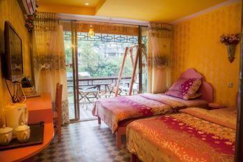 Fenghuang Lifetime True Love Hotel 外观 照片