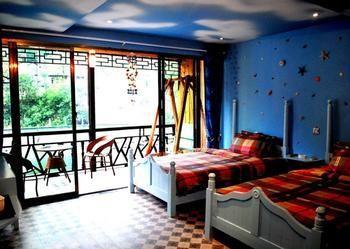 Fenghuang Lifetime True Love Hotel 外观 照片