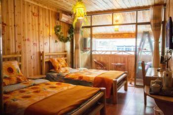 Fenghuang Lifetime True Love Hotel 外观 照片
